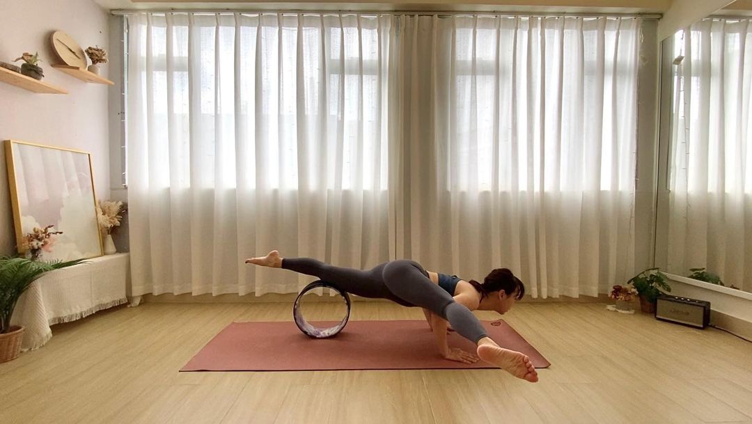draco0645660's tweet photo. A healthy body starts with yoga, and with yoga, find inner peace and healthy vitality.
#breathing #meditation #poses #body stretching #introspection #spiritual focus
#relaxation #yoga philosophy #yoga practice #inner balance https://t.co/C2l481JZpy
