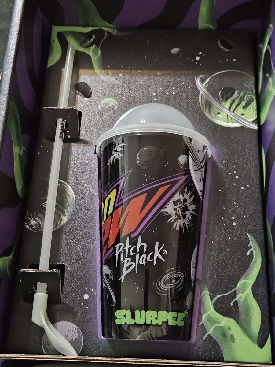 Got some love from my besties @MountainDew @7eleven DewNation in today's mail! Big thanks from a superfan!! ❤️ #pitchblack #bestcupever #slurpee