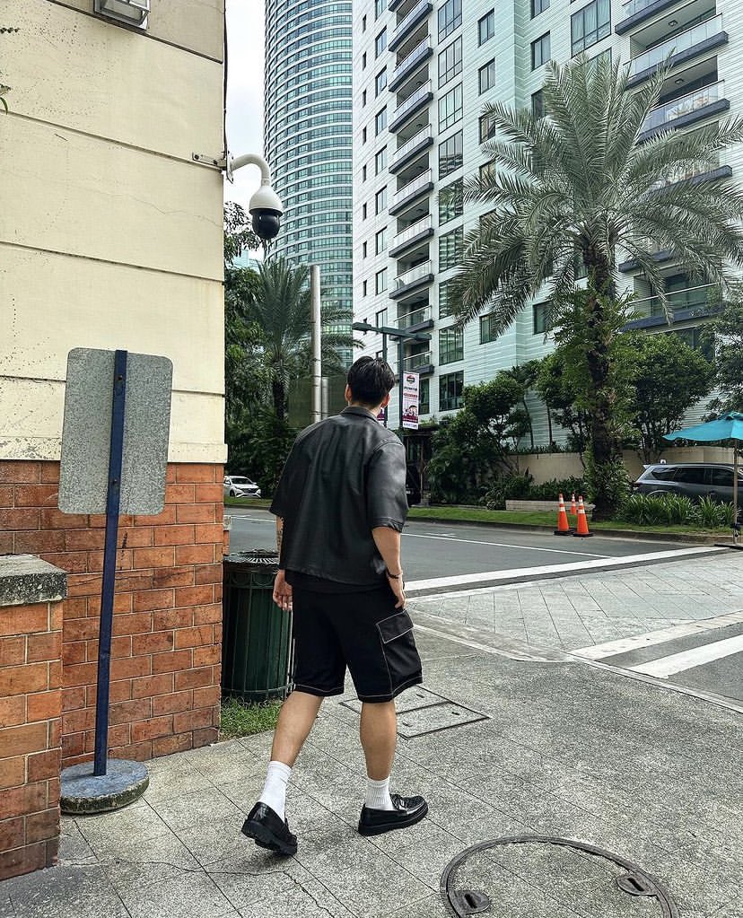 KkdwightS's tweet photo. Balance is something you create!😍

“They say that life’s about balance, well.”

@dram0s_ IGPost 📸 https://t.co/a7EetiFl39