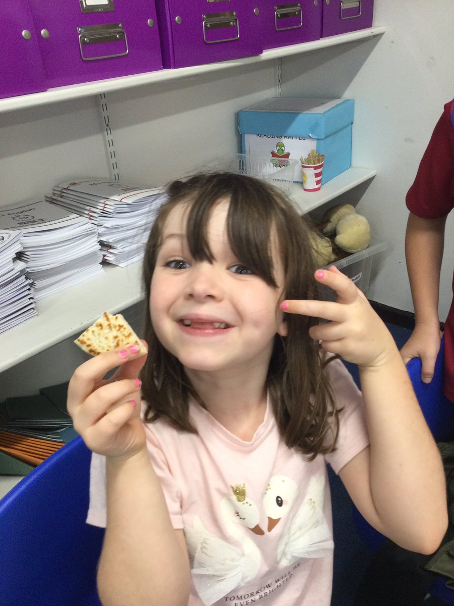 CCCRPrimary's tweet image. And to cap it all off Year 3 challenged ourselves to trying some new foods whilst learning about harvest! Lots of us found new favourites! #challengeweek #harvest #CCCRRE 2/2