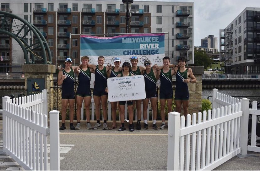 New Trier Rowing tweet media