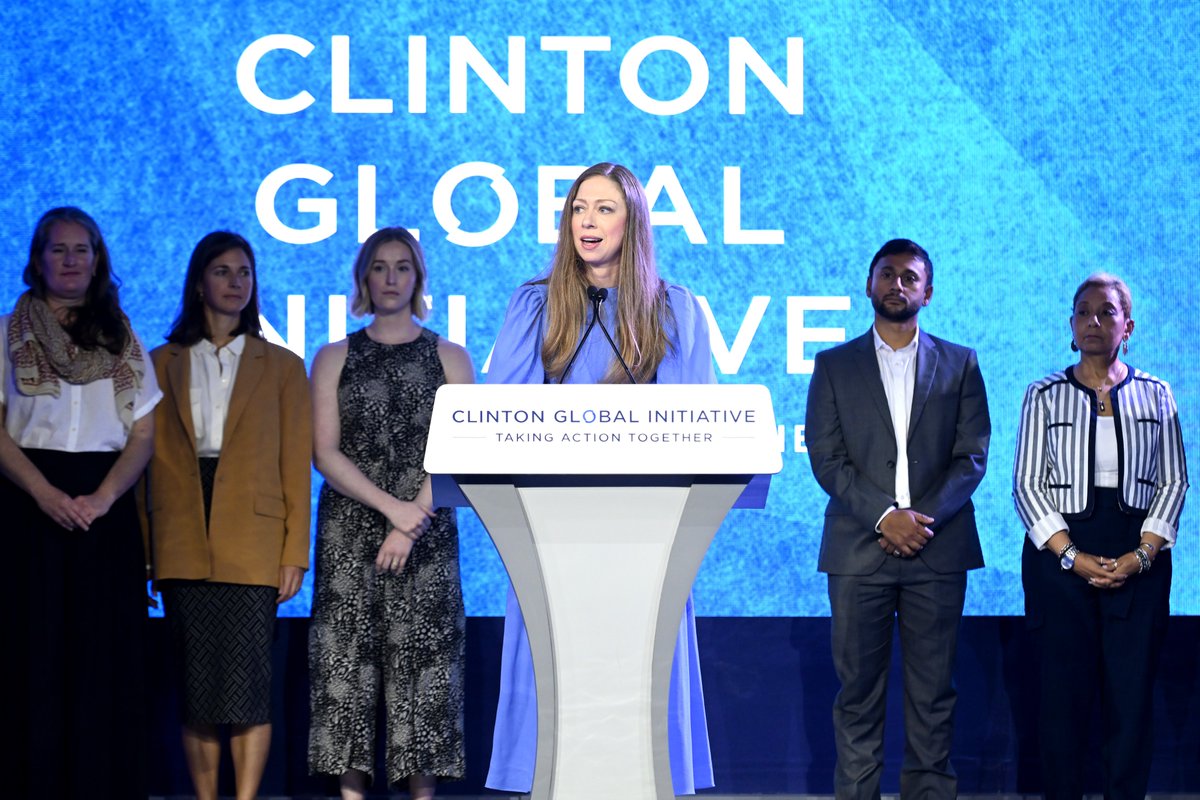 ChelseaClinton's tweet image. 4,000 Commitments to Action. 500M impacted by @ClintonGlobal so far. At #CGI2023, we celebrated the power of progress and why the choice to &quot;keep going&quot; is critical for our future. Thank you to everyone who listened with us, learned with us, and committed to take action for the…