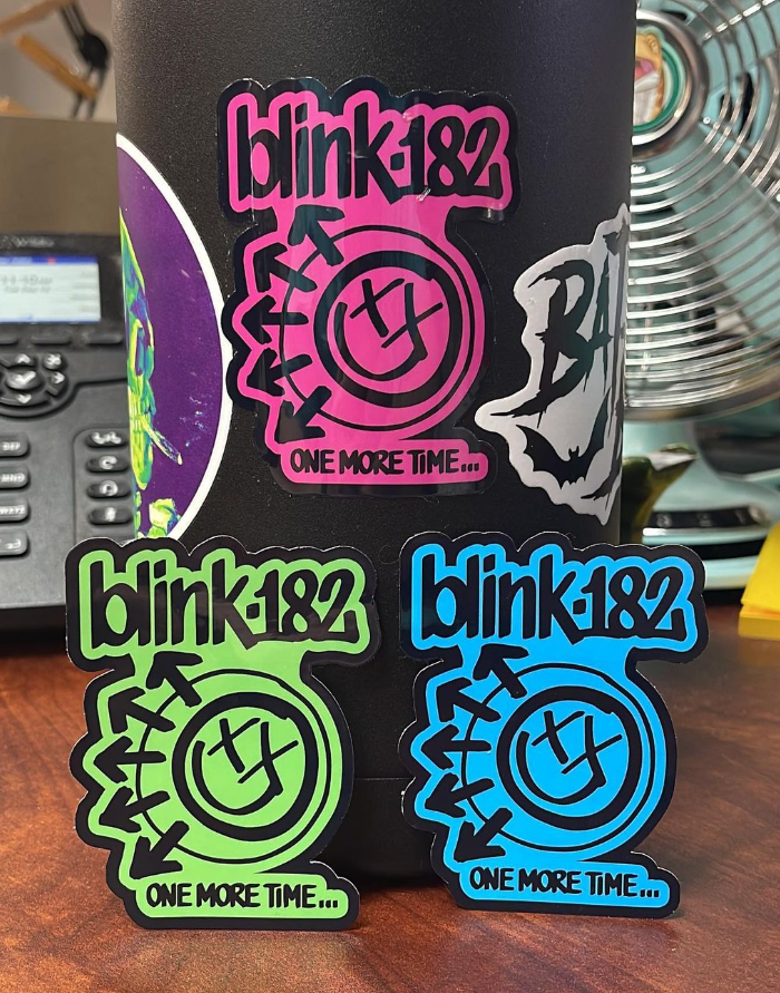 booteesapparel's tweet photo. @Rebel_182 Dunno if you're interested but I made some stickers for my water bottle https://t.co/lhf19aS8ys