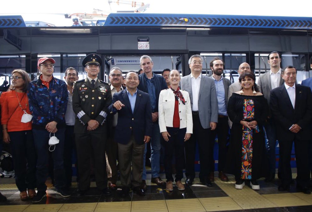 NicoleGuz85's tweet photo. #UltimaHora El hartazgo de tantos actos de corrupción y podredumbre en @LaSEMOVI por @andreslajous cientos de transportistas anuncian paro y marcha este 2 Octubre en la #CDMX pide  a @martibatres y @Claudiashein que quiten al funcionario y lo investiguen por Enriquecimiento #4T https://t.co/O3roJBsWJY