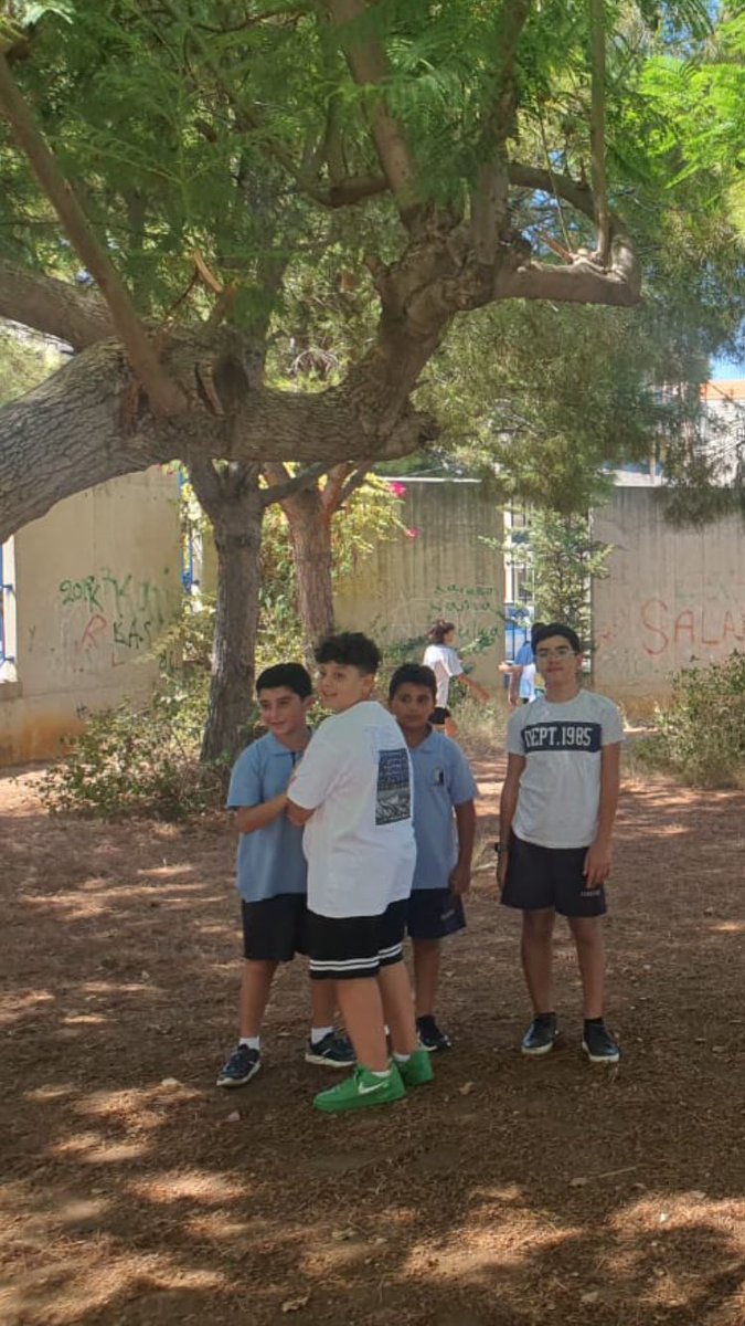 Rentrée de la classe des 6èmes, Bienvenue au Collège <a href="/Hhhsinfo/">Houssam Hariri HS</a> <a href="/DidiSaleh10/">Diana Saleh</a>