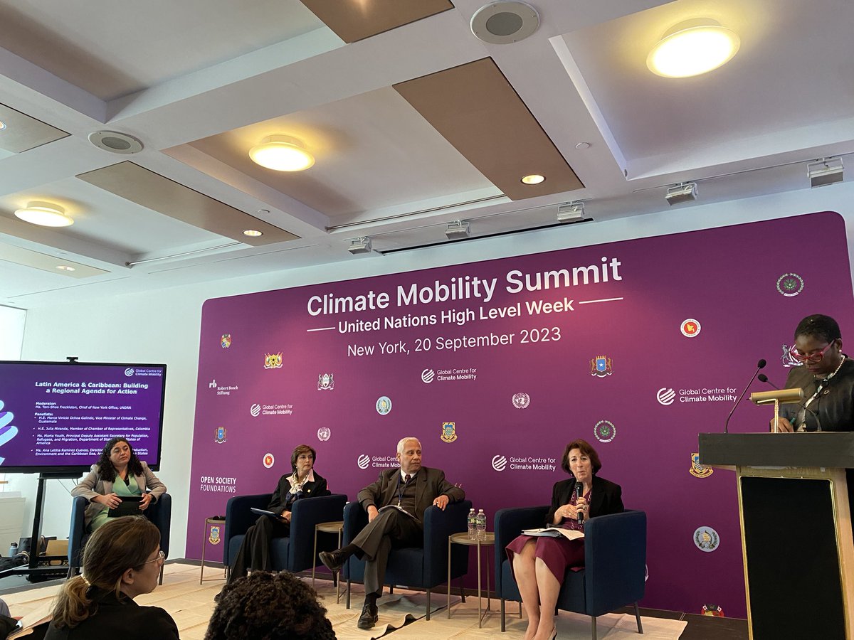 AvrielRoseDiaz's tweet photo. Climate Mobility Summit - Latin America and Caribbean panel @GCCMobility #UNGA78 #ClimateWeekNYC https://t.co/6IkoClfb9k