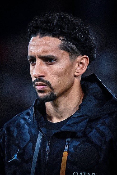 LMDPSG's tweet photo. Voir ces deux hommes alignés ensemble en défense centrale quand Nuno Mendes va revenir de blessure, j'y pense… 🔥🇫🇷🇧🇷

Votre avis ? 🤔 https://t.co/MWQouMowBC