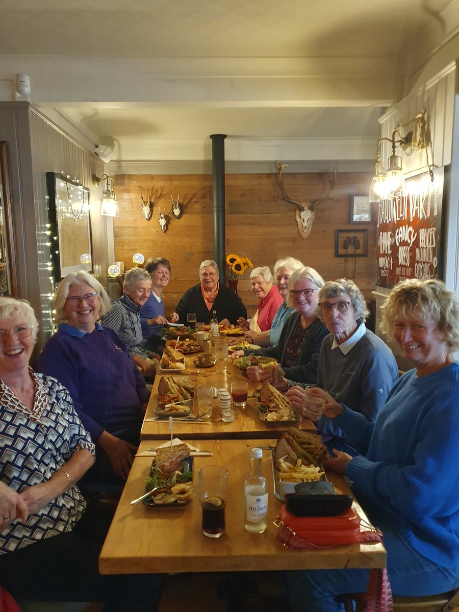 LGofCR's tweet photo. The Southern District had a very successful Grandsire training morning at Easton St Mary followed by lunch (kingsworthy) and a successful quarter peal at Wonston Holy Trinity.
The weather was so bad we forgot a 1/4 peal picture as we dashed to the cars! 😂
#bellringing @LGofCR https://t.co/cUImJCs6Zp
