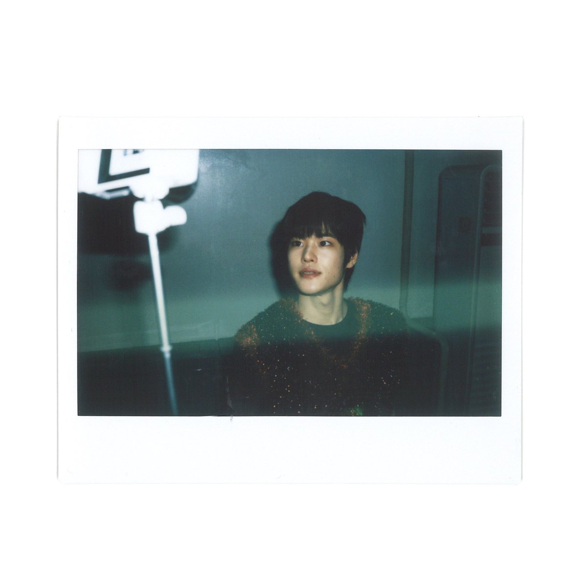 [💂] 230920
تحديث سوهي عبر الويڤرس:
"صور بولارويد التي لم أتمكن من تحميلها على SNS بسبب سطوع الضوء أردت عرضها على بريز ، لذا قمت ألتقاطها بسرعة ونشرها على الويڤرس ، لقد انتهيت للتو من التسجيل المسبق وعدت إلى السكن"

#SOHEE #소희 #RIIZE #라이즈