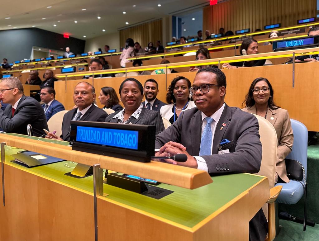 In the News: '78th General Assembly of the United Nations' 📺 @PlanningTT's Minister @pennybeckles highlights the importance of achieving the #SDGs to 'leave no one behind', in an address to participants of the 78th UNGA. Tap the link below. youtube.com/watch?v=LnLEiJ…