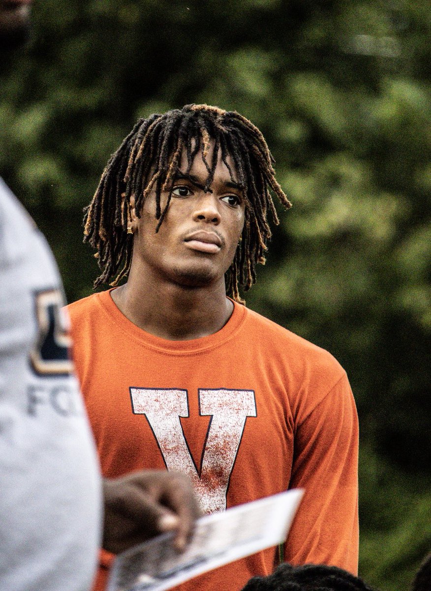 BraylonVinson's tweet photo. Blessed to see another year🌟🙏🏾 https://t.co/KZUgypABti