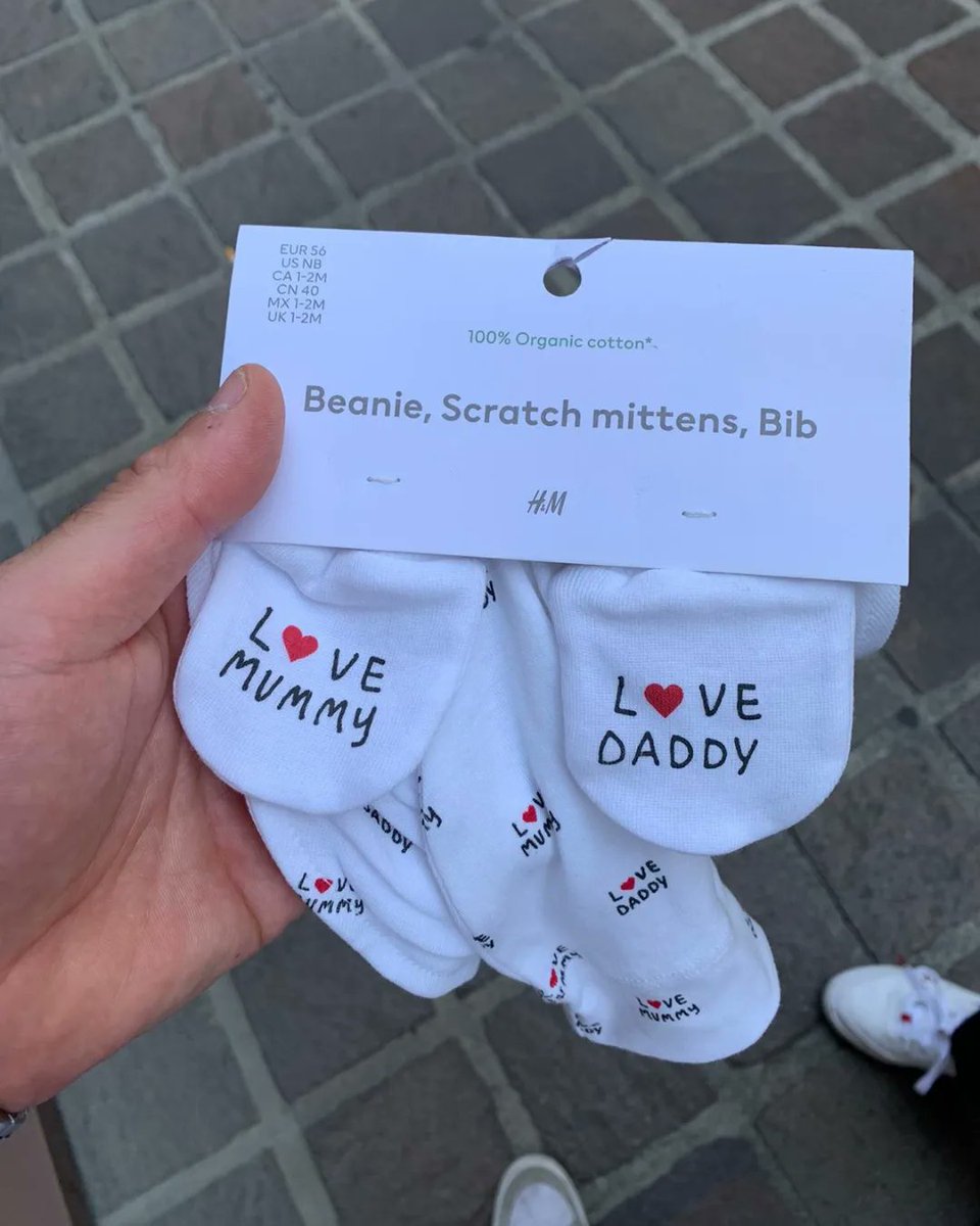 1+1=3 ❤️
Il 2023 è iniziato con un grande sogno e un forte desiderio che si è avverato . Il nostro amore è sempre stato davvero troppo grande per essere in 2 ..presto saremo in 3 . Ti aspettiamo in famiglia piccola vita 🐨💙 #babyiscoming #pregnancy