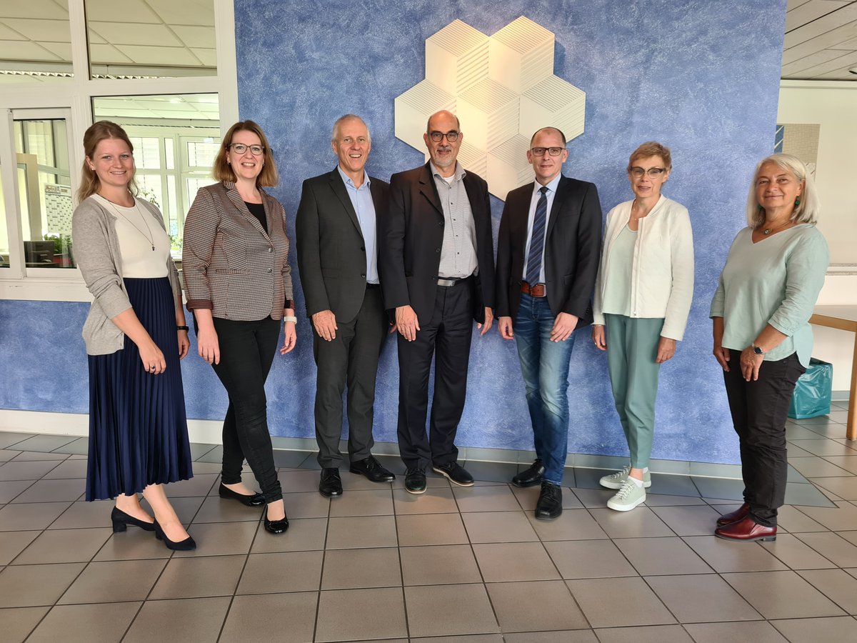 ingkhessen's tweet photo. Gestern hat unser Geschäftsführer Dipl.-Ing. (FH) Peter Starfinger an der ersten Arbeitssitzung Klimaangepasstes #Bauen und #Planen beim Verband baugewerblicher Unternehmer Hessen e.V. teilgenommen und dort gemeinsam über die aktuellen und künftigen Herausforderungen diskutiert. https://t.co/H03e6uzYim