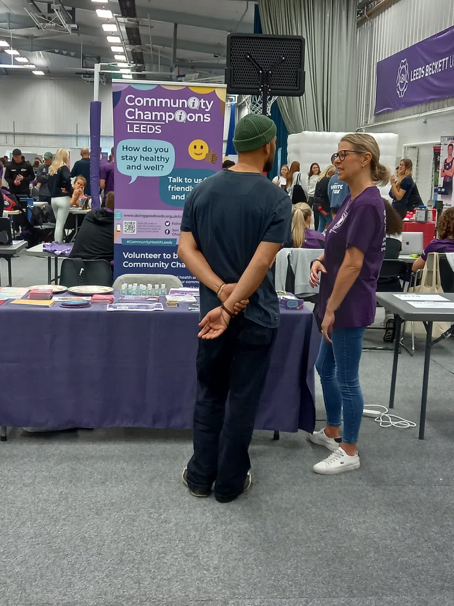 CommChamps's tweet image. Another venue for @leedsbeckett 😁 Today we’re at Headingley Campus #freshersfair sharing health &amp;amp; wellbeing messages as well as recruiting new Champions. #CommunityHealthLeeds #volunteersrock