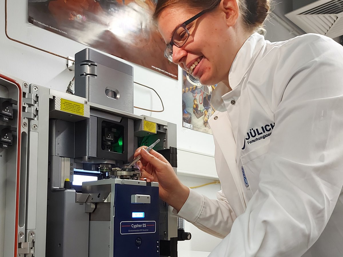 fzj_iek's tweet image. DFG Project “Proton Conductivity at Room Temperature in Hydrated Pyrochlore Materials” by @microtopico Starts at #IEK_12 @fz_juelich ! 🥳🔋🔬

Read more: fz-juelich.de/en/iek/iek-12/…

#Energy #BatteryResearch #AtomicForceMicroscopy #AFM @dfg_public