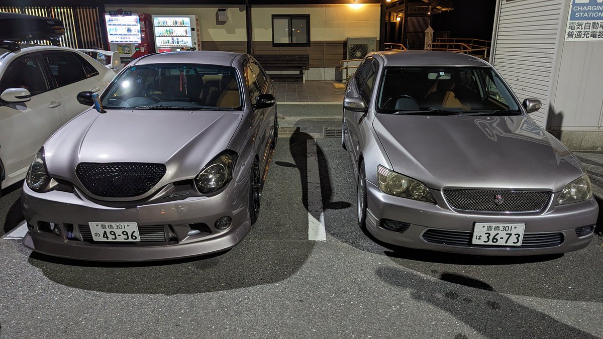 ToyottiFatpig's tweet photo. 速いしレアだし
オススメです
買いましょう!皆さん!
モデリスタミラーとかも付いてます!
#ヴェロッサ #スペチアーレ #VR25 https://t.co/lwgitVR47G