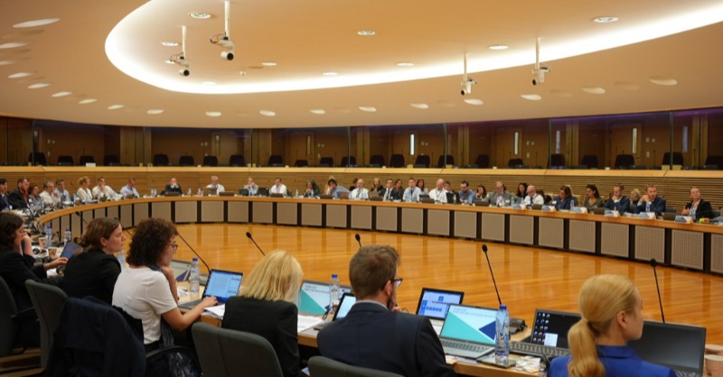 EUHomeAffairs's tweet photo. ❗️ #Corruption is a global threat against society and erodes trust in our institutions.

Today, Commissioner @YlvaJohansson hosted the first meeting of the EU network against corruption in Brussels.

With our #AntiCorruption package, we are stepping up at national and EU level 👇