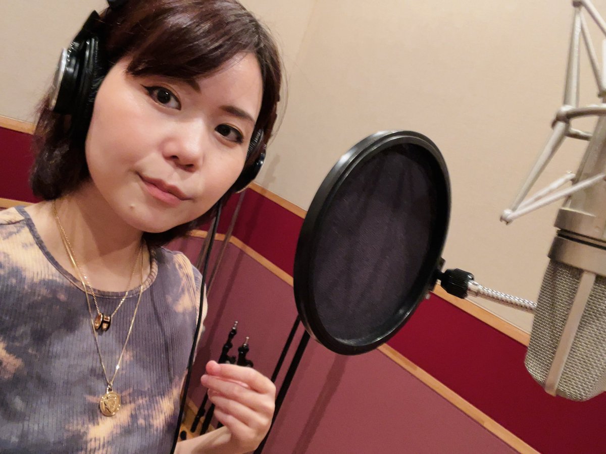 MichikoHamada2's tweet photo. I often go to Omotesando for recording work🎙️✨
There are many good stores in Omotesando, so I like to stop by some stores after work 😊
And today, I saw a lot of Christmas goods at Flyingtiger🎄❤️
The Christmas season is the most favorite in a year,so I was really excited 😆🙌 https://t.co/VIOPNku68h
