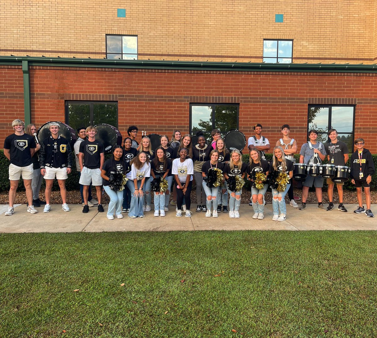 SUPER awesome group of student-athletes who welcomed in all of our guests today at the SUPERintendent breakfast hosted by Greer High School! #wearegreer #GreerGrit🐝