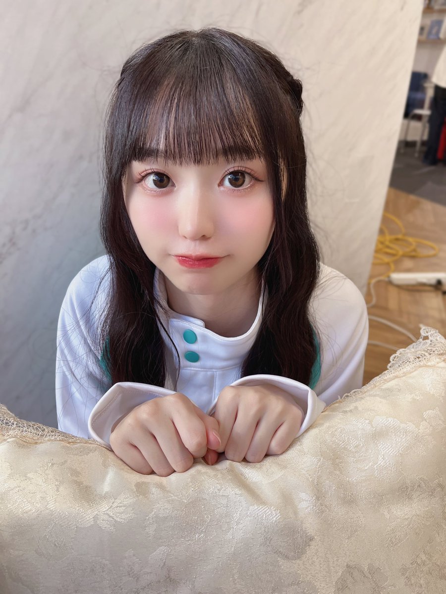 atnakashima1922's tweet photo. 今日のもえぴ💖🪄︎︎の好きなところ!
・昨日は3時間体育、今日は運動会と学校行事も一生懸命頑張っているところ!🏃
#ほくりくアイドル部
#西村萌花 #もえぴ💖🪄︎︎
#もえぴ党 #もえっこ
#もえぴ党さいこうしどうしゃ
#もえぴ党総裁
#オレのもえぴ
#もえぴの好きなところ企画
#79d
雨大丈夫やったかな?☔
リレーでも大活躍やったかな?
ここで問題です!
1枚だけよよよのなぎちゃさんがいます!
何枚目でしょう?
アップティーフェスでなぎちゃさんにもえぴ紹介してきたんやけど、そういえば写真みせてなかった!😂
アイドル部推しのこと話したら、まやちゃん推しじゃないの?😤って気にしてた(笑)
もちろんまやも推してますが、神推しはもえぴです🫠❤️🔥
#よーよーよー
#月なぎさ
#ちゅきなぎさ