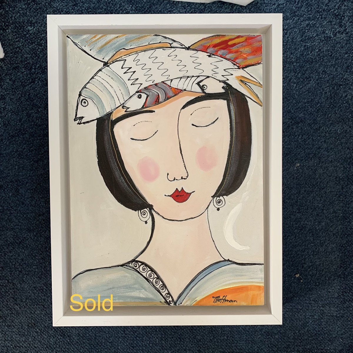 Girl with the fishes on her head #fishes #aldeburgh <a href="/RadioJohnnie/">Johnnie Wright</a>