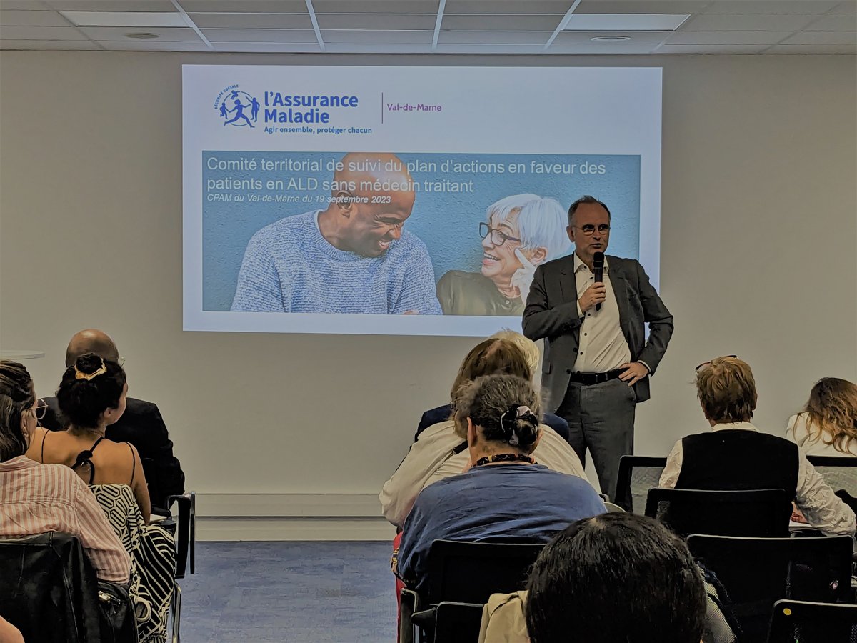 CPAM94's tweet photo. Le Comité territorial pour le suivi des patients en ALD sans médecin traitant, s’est tenu au siège de la @cpam94. L’occasion  de partager le diagnostic départemental, les actions déjà engagées et le plan d’actions à venir pour déployer cette mission prioritaire. #FIERSDEPROTEGER https://t.co/S9itdgYpYi