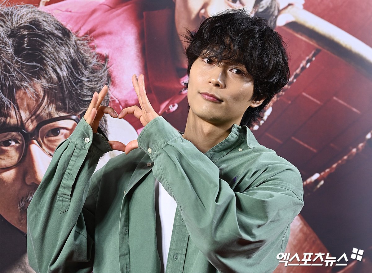 Tinkerland0303's tweet photo. 📄 Update

Actor Woo Jeyeon (#HEEJUN) attended the VIP premiere of the movie '#COBWEB' held on September 20, 2023.

Naver articles:
🔗https://t.co/RBeoLbKSmS
🔗https://t.co/sbc7Gx6Ite
🔗https://t.co/E3AkgRPQsu
🔗https://t.co/AYc4CLQrR6

#오희준 #희준 #OHHEEJUN
#우제연 #WooJeyeon https://t.co/p64MtekkDd