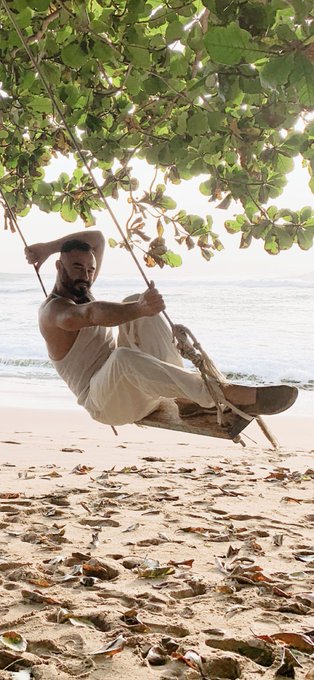 ❤️😂😎 BEACH SWING - so much fun 🤣🌴🌊👍🏼 https://t.co/tnBCNGgD7y<a href="/tag/scruff"class="tags"><span>#scruff</span></a><a href="/tag/gayporn"class="tags"><span>#gayporn</span></a><a href="/tag/muscledaddy"class="tags"><span>#muscledaddy</span></a><a href="/tag/hairybear"class="tags"><span>#hairybear</span></a><a href="/tag/muscleass"class="tags"><span>#muscleass</span></a>