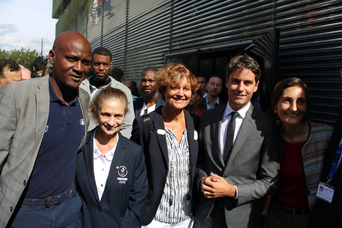 Dernière #JNSS avant les JOP de <a href="/Paris2024/">Paris 2024</a> 🔥
L'occasion pr <a href="/VMoreiraUSEP/">Veronique Moreira</a> d'échanger avec <a href="/GabrielAttal/">Gabriel Attal</a>, Min. de l'<a href="/education_gouv/">Ministère Éducation nationale</a> &amp; <a href="/AOC1978/">Amélie Oudéa-Castéra</a> , Min. des <a href="/Sports_gouv/">Ministère des Sports 🇫🇷</a> pour leur témoigner de l'implication de l'Usep auprès des enfants pr leur permettre de vivre et comprendre les JOP