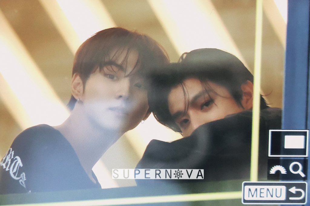 bluenaped's tweet photo. SUDDENLY I LOVE LIFE 😭😭😭 https://t.co/9BgwEUfD9B