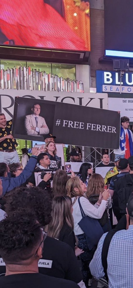 #Cuba VOICES of activists calling for the release of all prisoners of conscience in #Cuba #Venezuela #Nicaragua gather in #NewYorkCity as the UN General Assembly filled with autocrats responsible for gross #humanrights violations meets for the 2nd day
#FreeFerrer #Canada