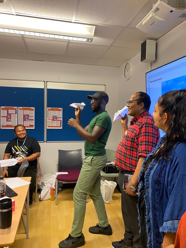 We used the paper plane exercise to highlight change / PDSA cycles!!✈️ #QI #HomertonQI #Qualityimprovement #QITwitter #NHSHomerton