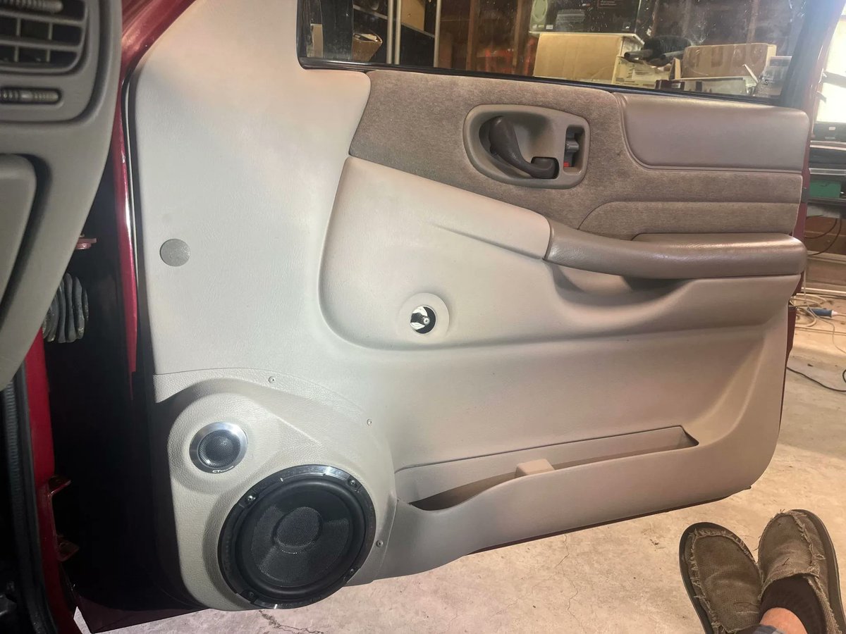 Custom Speaker Pods (@custom_pods) / Posts / X, image size:1200x900