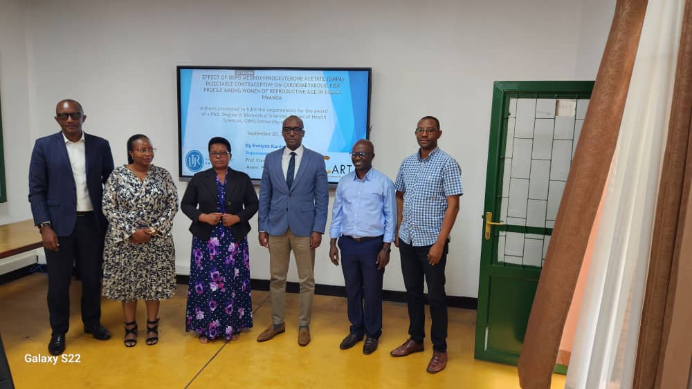 UCmhs's tweet photo. Congratulations to Dr.Kantarama Evelyne for having successfully defended her PhD. specialising in Biomedical Sciences. The first PhD. in the School of Health Sciences, UR - College of Medicine and Health Sciences. @Uni_Rwanda @mdkayihura @RBCRwanda https://t.co/oOIyk4WYBM