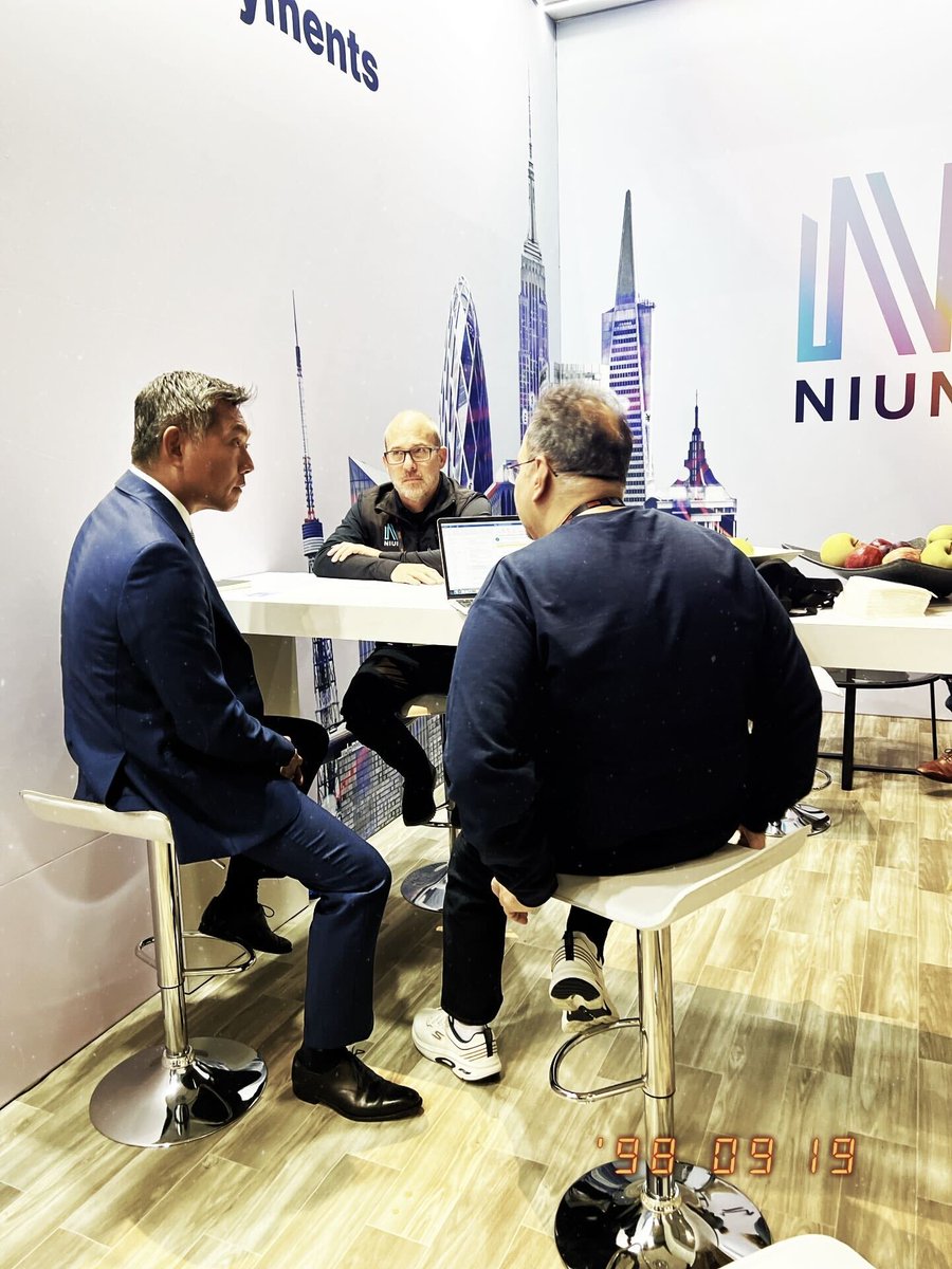 💰 We're kicking off another exciting day at @Sibos , sharing our cross-border, on-demand payments platform designed to help businesses scale globally, boost revenue & transform customer experiences. Stop by booth L10 for a healthy snack, see you soon! nium.com/events/sibos