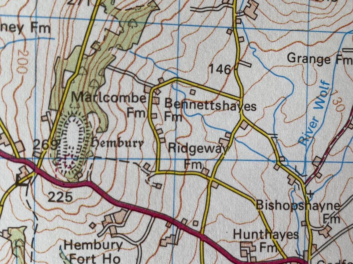 Vicky_liddell's tweet image. Hembury Hillfort, near Payhembury, Devon. An Iron Age multivallate hillfort with well defined defences overlying remains of a Neolithic causewayed enclosure. Briefly occupied by Roman military. #hillforts #ancientbritain #devon #hembury #HillfortsWednesday #RomanBritain