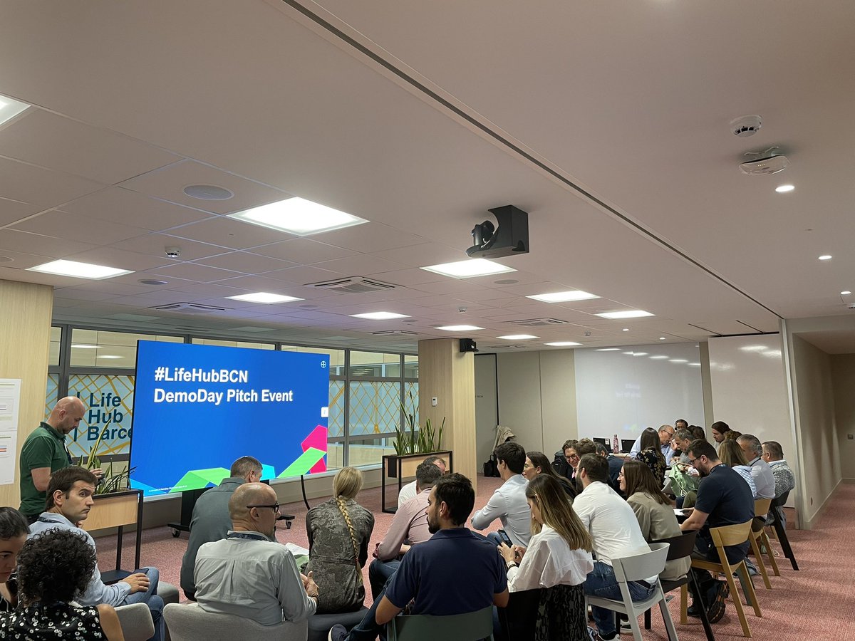 BayerEspana's tweet photo. ¡Todo listo para comenzar el #DemoDay en el #LifeHubBcn! Podéis seguirlo en directo en este enlace: https://t.co/Hy1xl16Skp https://t.co/suqqywZpUC
