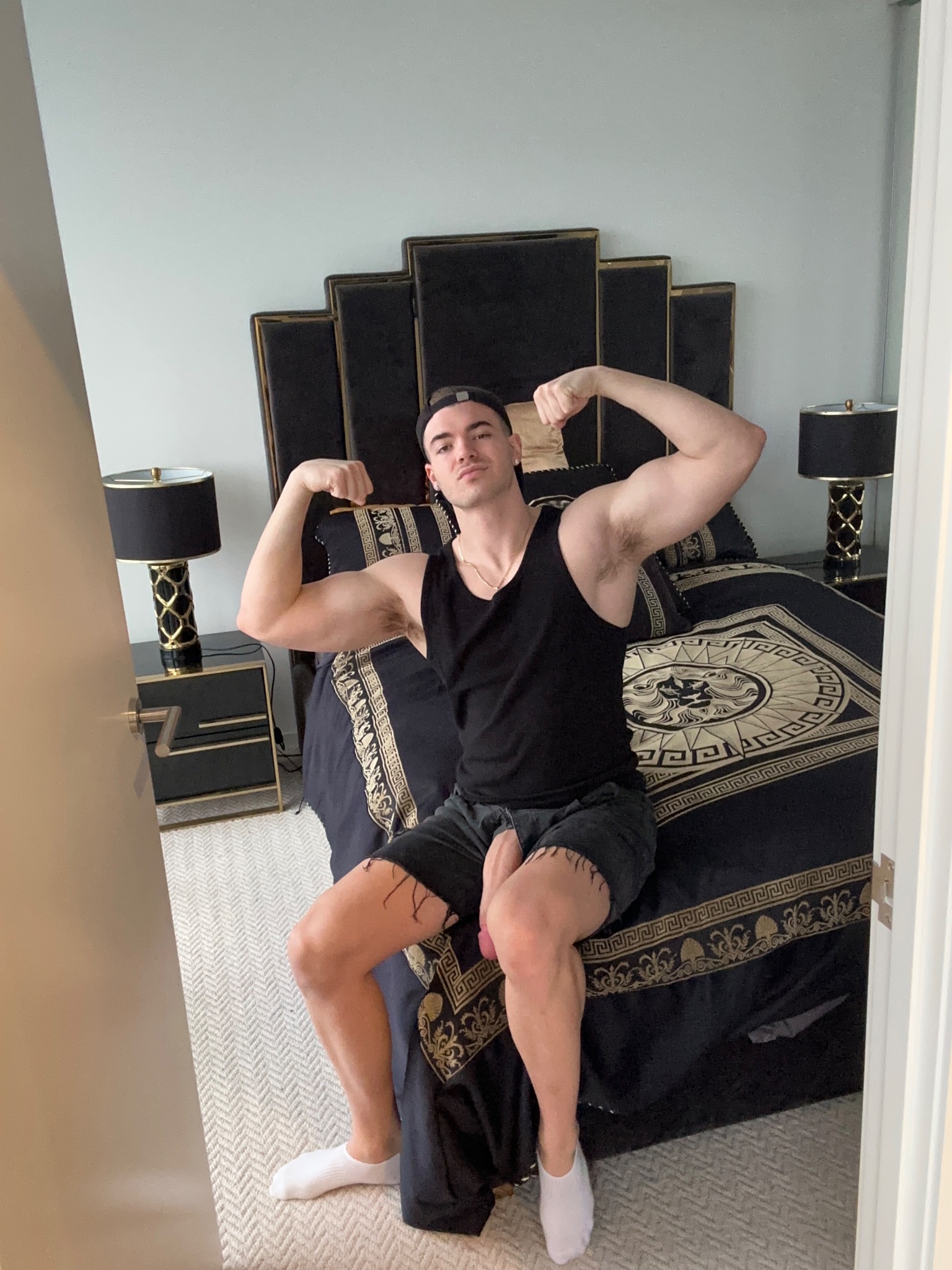 Anakkostpink on X