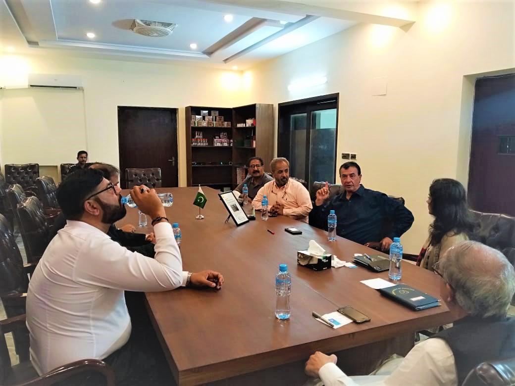 IPRE_Customs's tweet photo. Mr. Alex Arena Global Security and Brand Protection Head @Unilever Australia and South Asia and Mr. Shehzad Gul Regional Security Head called on Beelam Ramzan Director IPRE Lahore @Pak_Customs for furthering  mutual  collaboration.
@mukarram_ansari
@oicci_pakistan https://t.co/6mF30do3rM