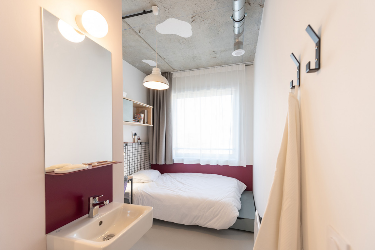 ImmoJeune's tweet photo. [Coup de coeur ❤] #Paris #Offre #LogementEtudiant #ResidenceEtudiante #Immo Etudiant à Paris et vous cherchez un logement ? Découvrez les logements de cette résidence 🤩 ! Déposez votre candidature ici --> https://t.co/wbq3qDkvhX https://t.co/m8kneEU0YT