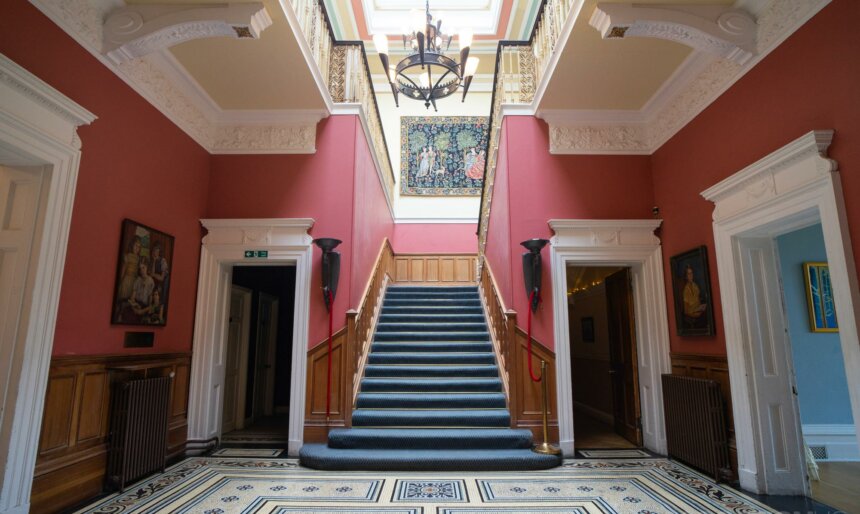 LocationHQ's tweet image. Georgian Manor Multisite

locationhq.co.uk/locations/resi…

Quote Reference number - 202917
0203 302 0664
info@locationhq.co.uk

#GradeII #multisite #manorhouse #filmset #locationmanager #locationscout #filmlocation #locationfilming #filmproduction #tvproduction #filmmakers #LocationHQ