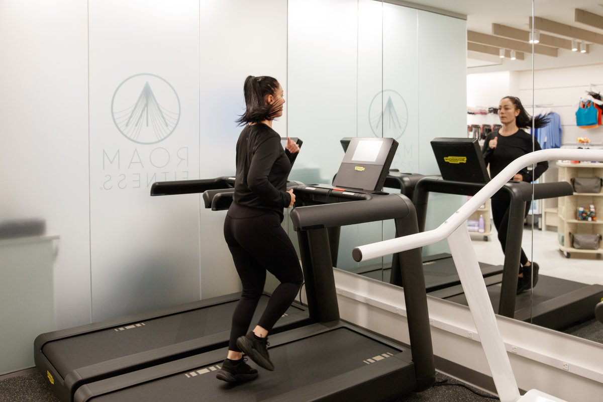 PHLFoodandShops's tweet photo. Did you know you can get a workout in while you wait for your flight? @ROAM_Fitness in Terminal F is open daily from 7 am - 7 pm and features a full-service gym equipped with free weights, treadmills, a sauna and more. Day passes and memberships are available #WorkoutWednesday https://t.co/ZkLGU7pnIJ