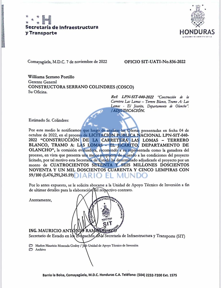 DiarioElMundo's tweet photo. Denuncian abuso de poder de la ministra de Finanzas, Rixi Ramona Moncada @riximga le pavimentan calle que conduce hacía su finca en Las Lomás, El Jicarito, Olancho. https://t.co/ugs3eCCSOV