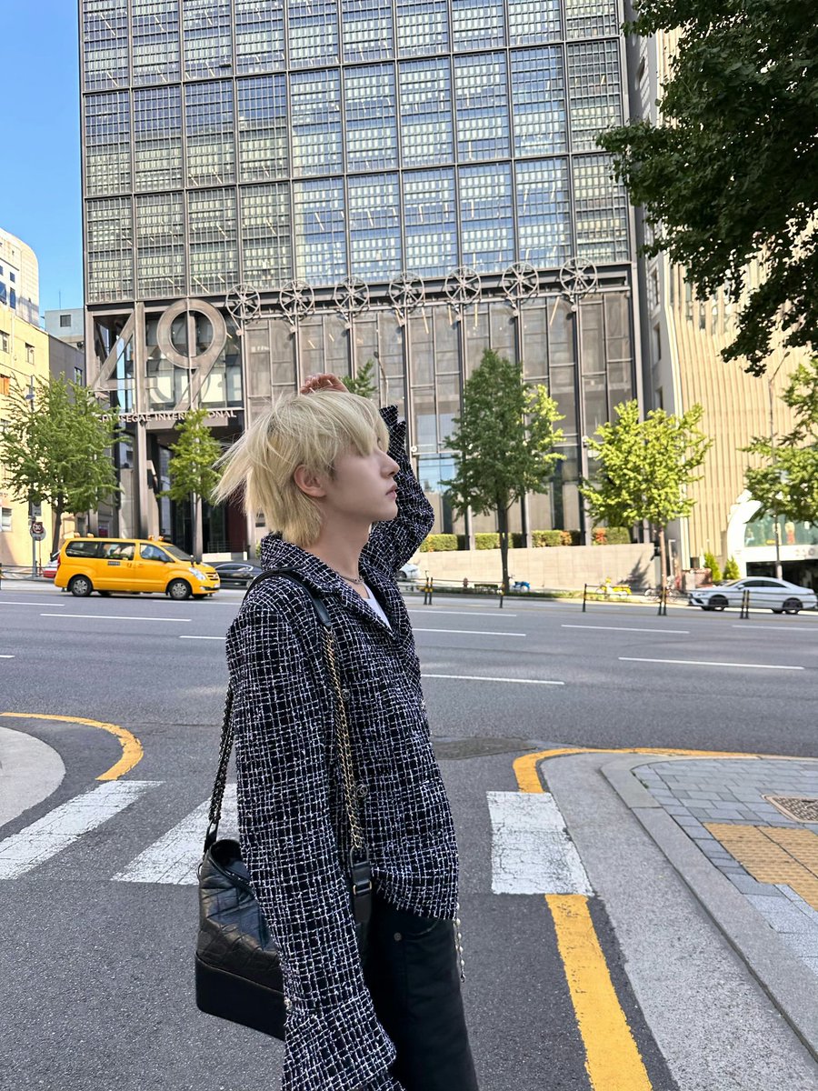 RJSHLOOK's tweet image. 🖤🩵