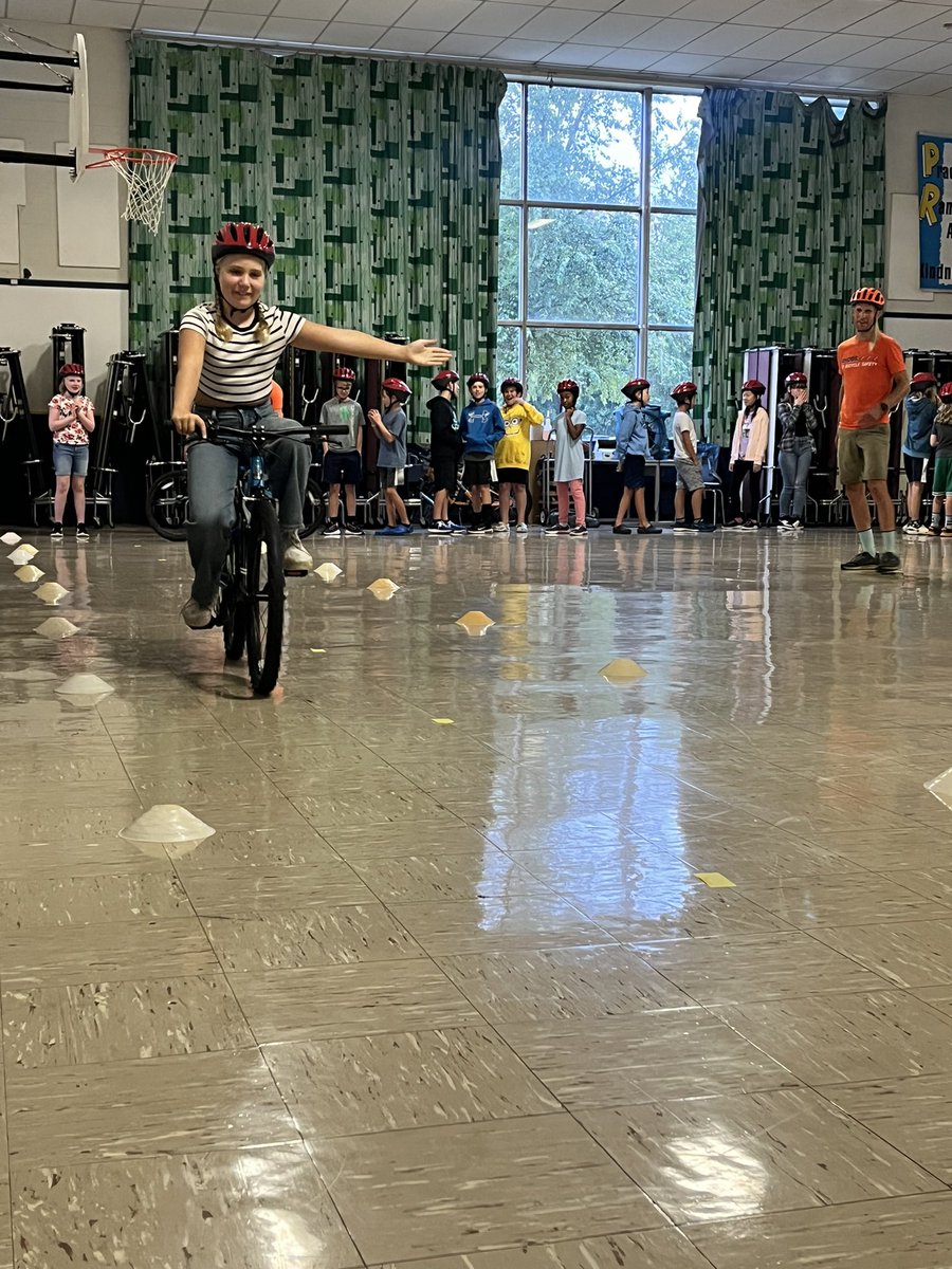 missfreemanHPE's tweet image. Lesson #3 @RIDOTNews bike program! 
Students learned bicycle hand signals &amp;amp; how to use them while riding.  🚴‍♂️
All studnts were able to participate using a bike that matched their learning needs. 
#bike #trike #handsignals
@Hampden_Meadows