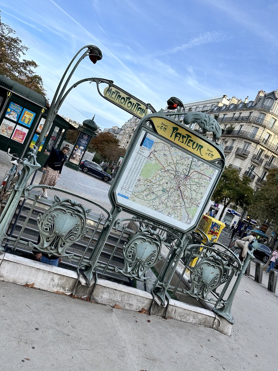 It's wrap: What a fantastic Nanobodies2023 meeting @institutpasteur. Nanobodies continue to drive the discovery of biological mechanisms and emerge as unique therapeutics / diagnostics. Great hanging out with new and old science friends.