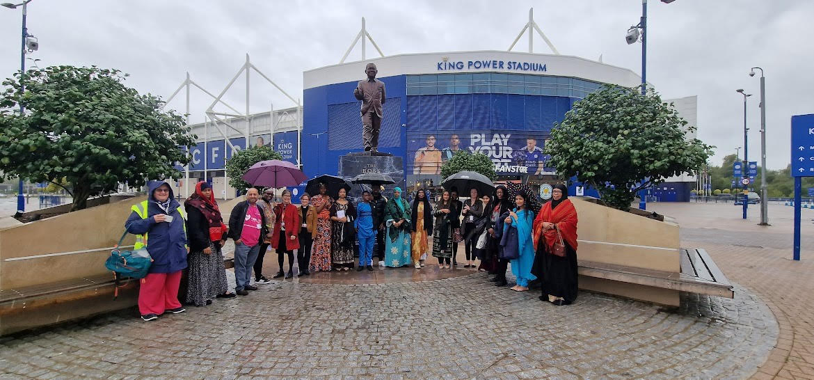 Today our #StephenLawrence Ambassadors visited the King Power Stadium to join up with #CitizensUK in a simultaneous launch of the nationwide agenda.  Students were asked to wear clothes that reflected their culture to celebrate the diversity of our city.
#MakingChangeHappen