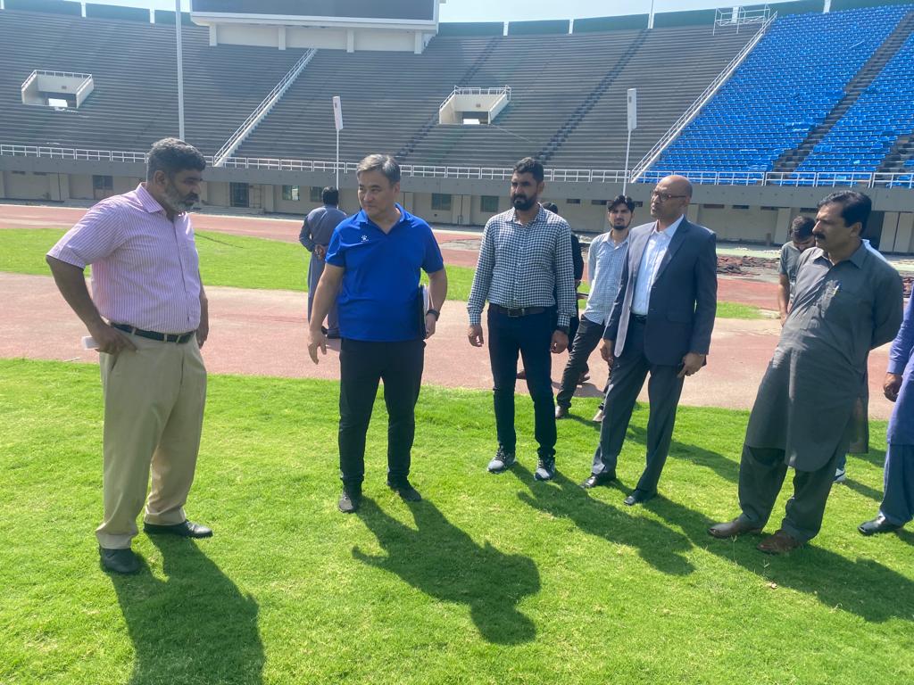 beautifulgamepk's tweet photo. Official Delegation of @theafcdotcom(AFC) arrives in Islamabad to check facilities at Jinnah Stadium ahead of highly Anticipated World Cup Qualifier game between Pakistan 🇵🇰 and Cambodia 🇰🇭 on 17 October!
(Via @faizanlakhani )

#PakistanFootball
#BringDiasporaPlayers
#WeWantEtzaz https://t.co/iniJ2ytIJS