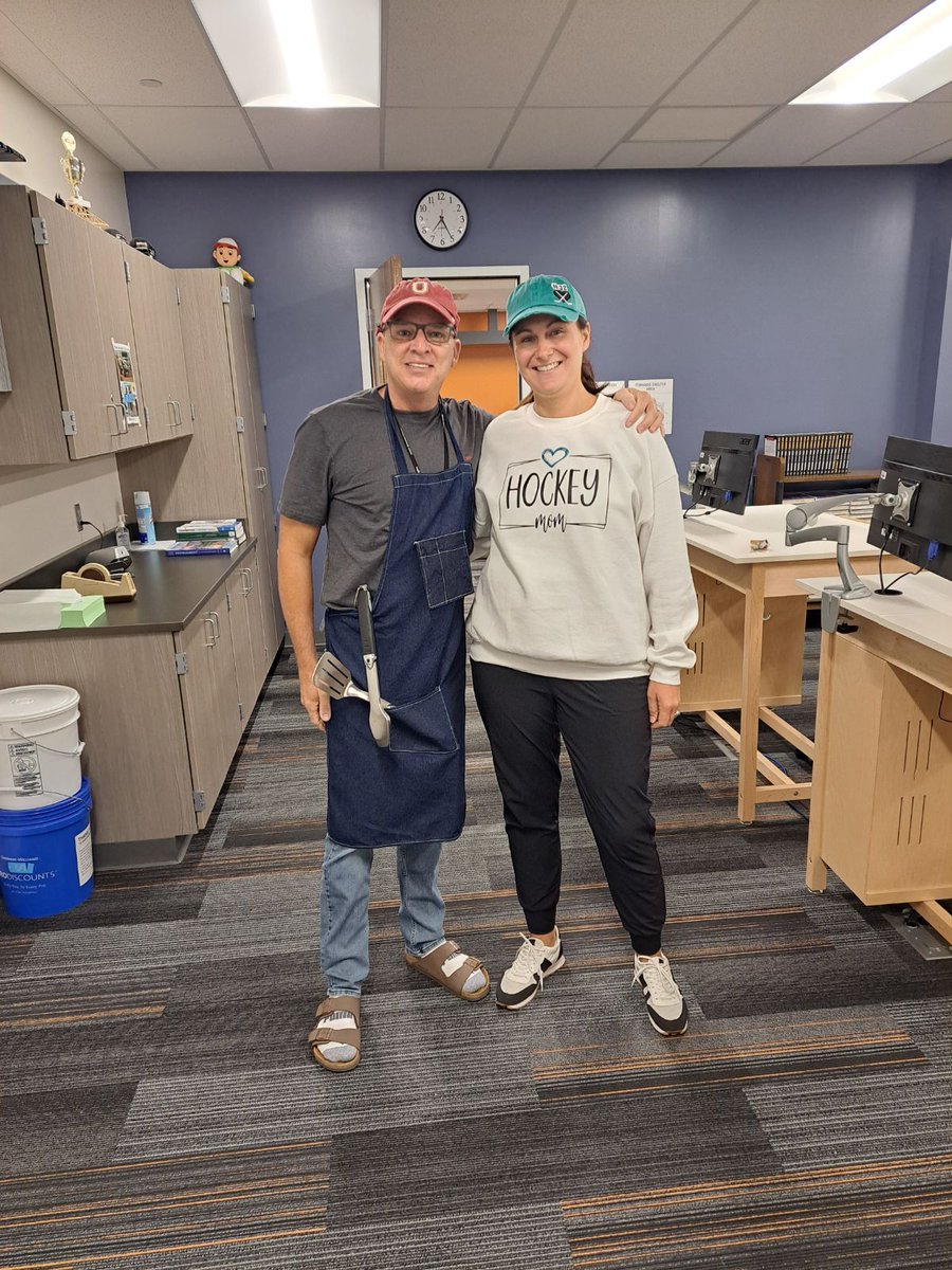 Spirit Week in full swing 
BBQ Dad vs Soccer Mom