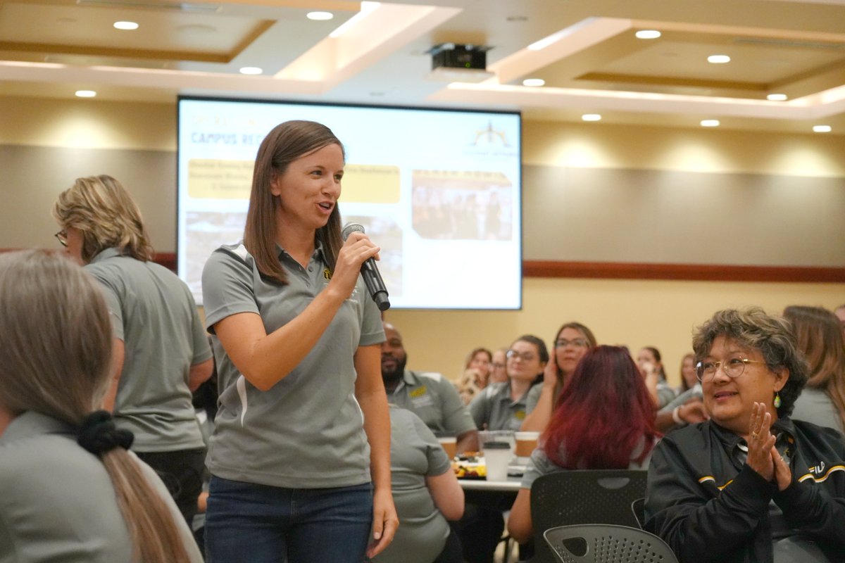 WichitaStateSA's tweet photo. Our Student Affairs Breakfast was a delicious way to celebrate a year of hard work and success at @WichitaState! We're so proud of all that we've accomplished this year and thank you to everyone who worked tirelessly #ConnectingEveryStudent to resources and services. #SApros https://t.co/5vRpyfr0xG